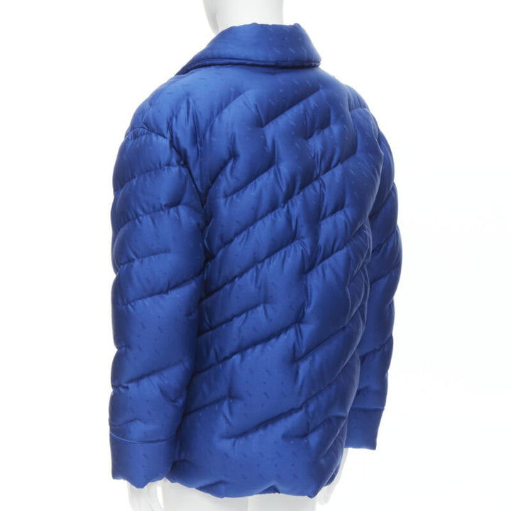 Runway FENDI 2021 Runway 100% silk blue logo goose down puffer jacket IT50 L