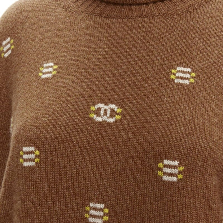 CHANEL 95% cashmere brown yellow CC logo intarsia turtleneck sweater FR42 XL