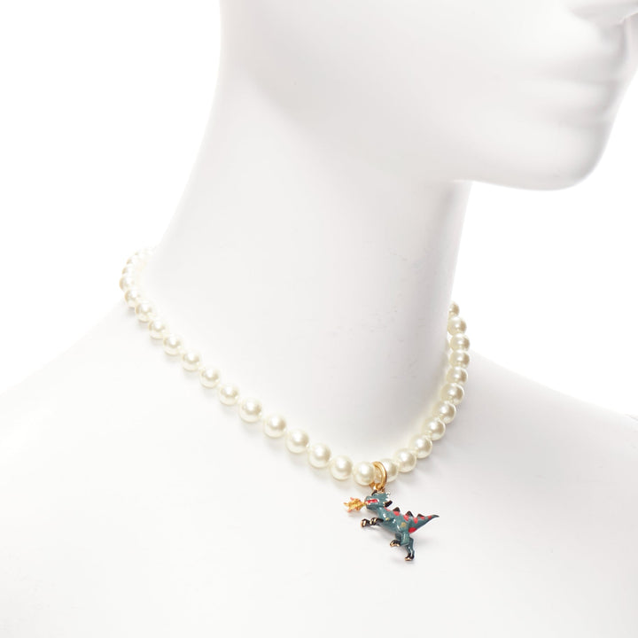 rare DIOR CD logo green fire dinosaur dragon pendant pearl choker necklace