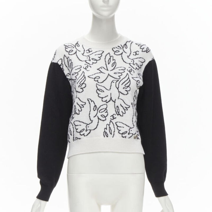 CHANEL 22C cashmere black white Dove bird CC pullover sweater FR34 XS