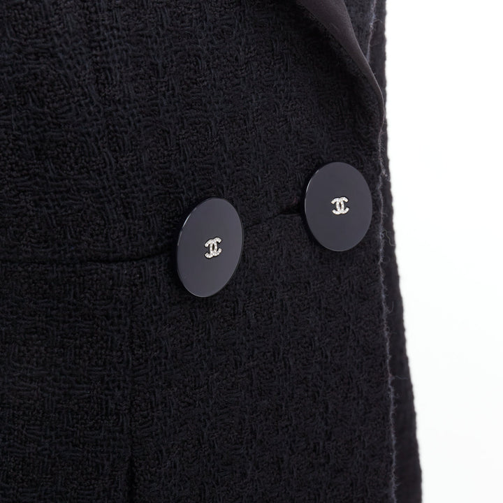 CHANEL 17A Runway Cosmopolite black tweed double breasted tuxedo jacket FR44