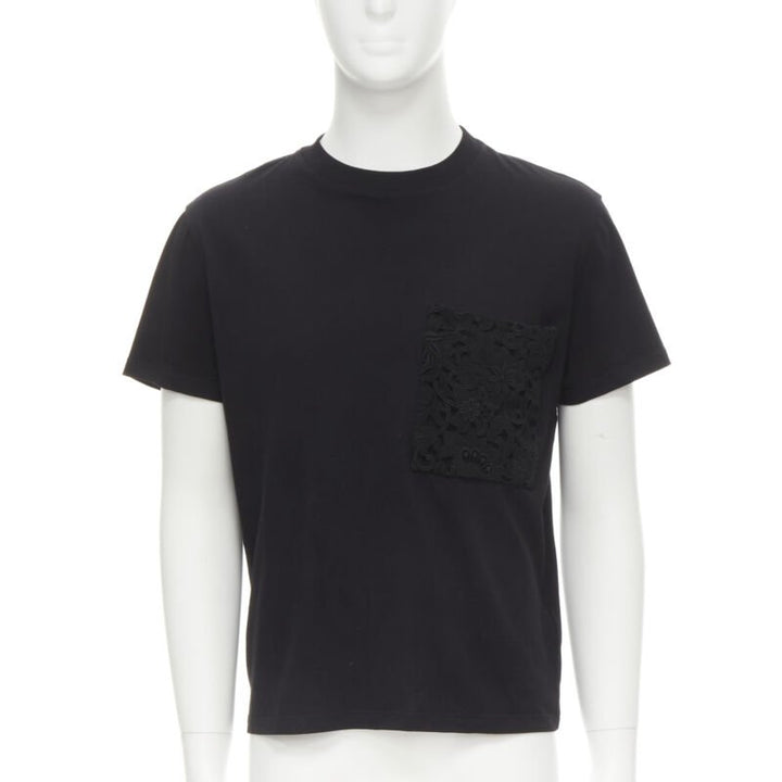 VALENTINO floral lace breast pocket white logo black cotton tshirt S