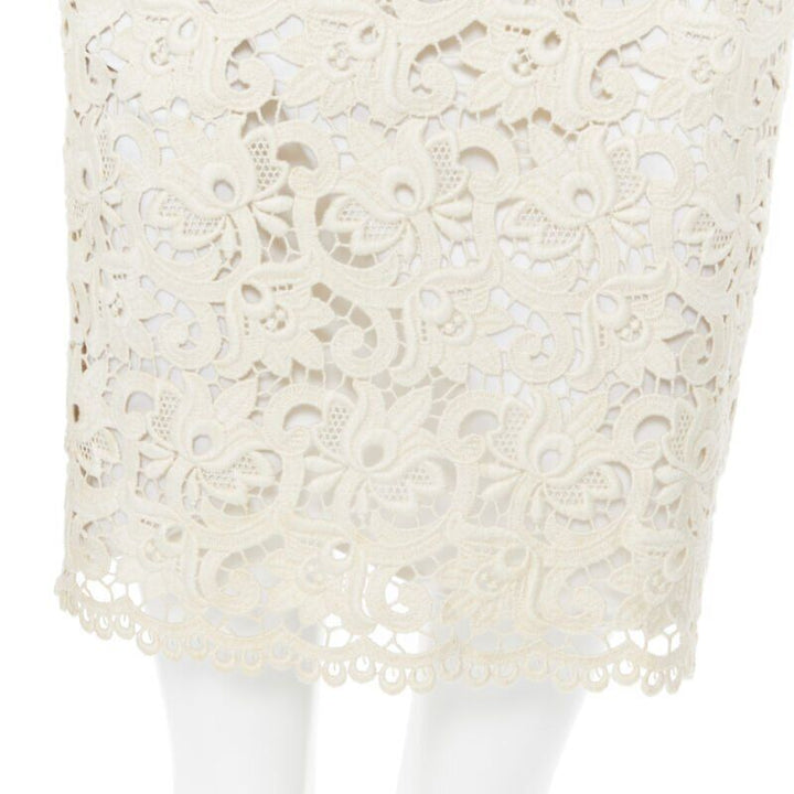 MICHAEL KORS COLLECTION beige embroidered lace fited skirt US2  26"