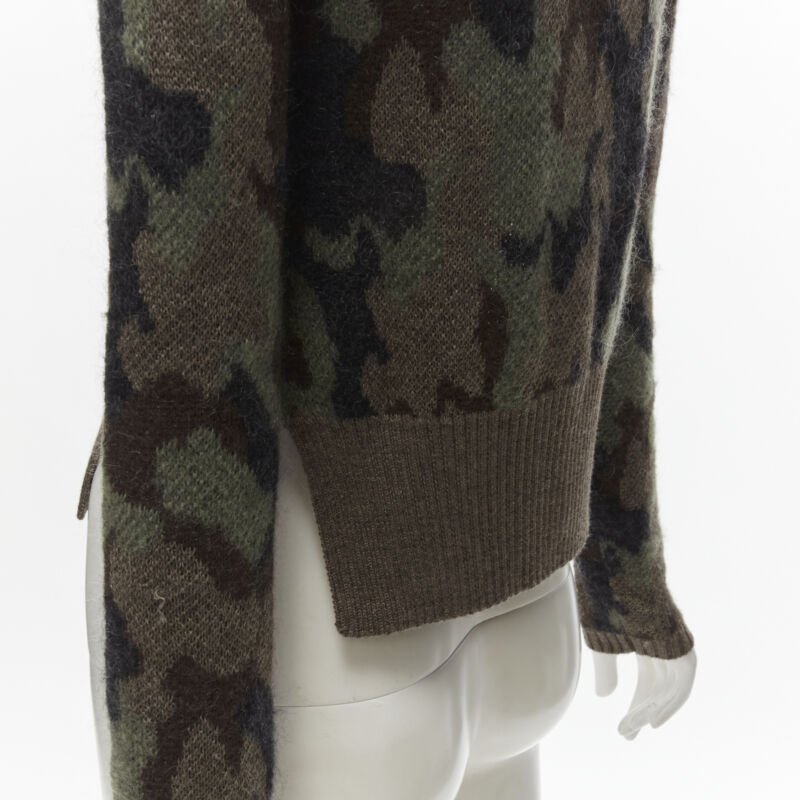 GIAMBATTISTA VALLI 2021 green camo crystal embellished cropped sweater IT38 XS
