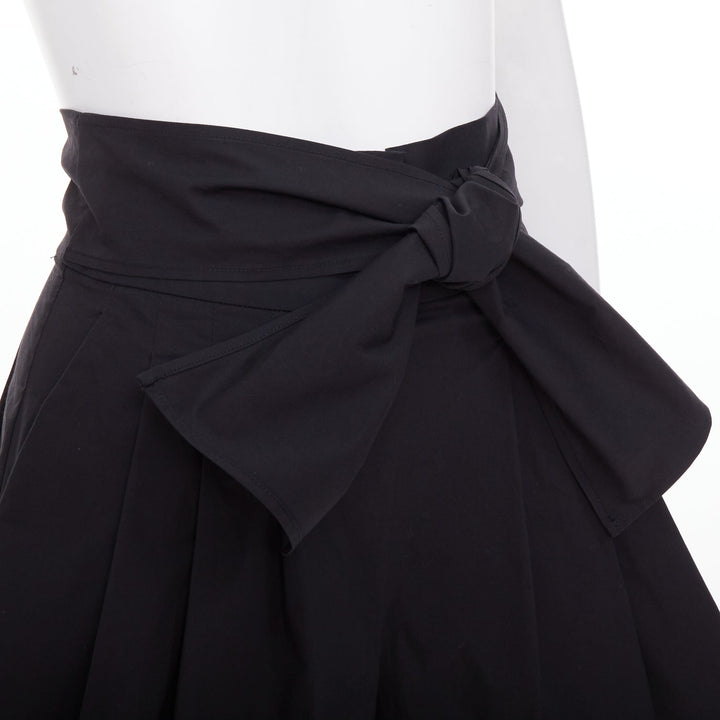 MOSCHINO Boutique black cotton blend bow tie waist pleated shorts IT38 XS