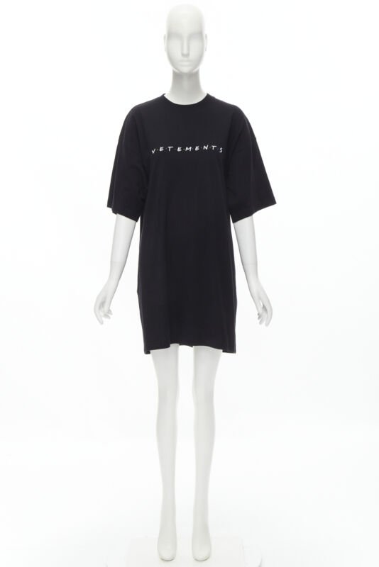 VETEMENTS Friends logo embroidered Limited Edition black cotton long tshirt  XS