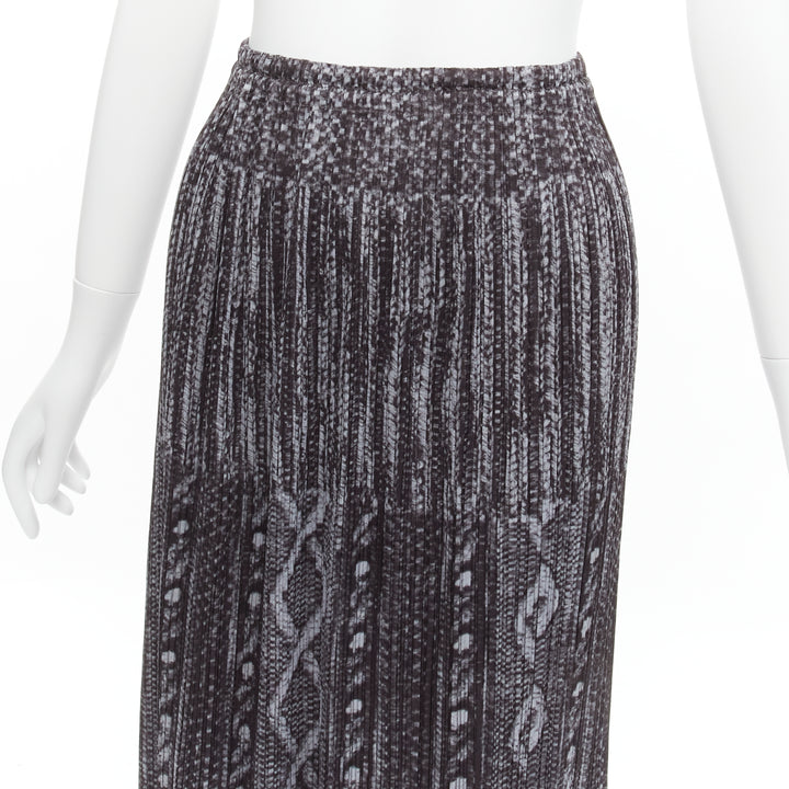 ISSEY MIYAKE PLEATS PLEASE grey black cable knit print pleated midi skirt JP2 M