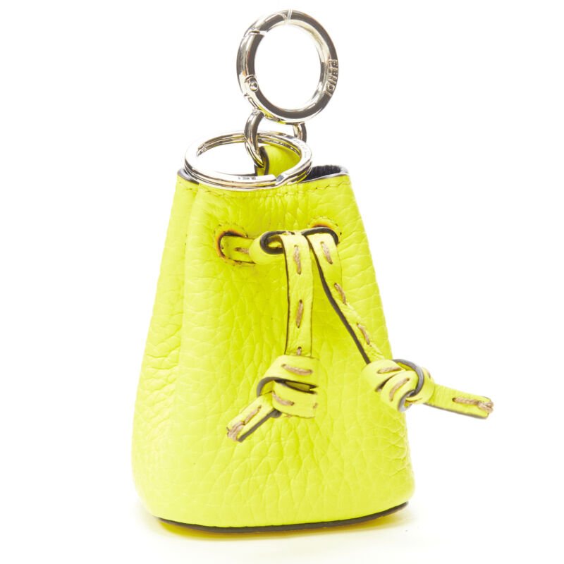 フェンディ　バケット　チャーム ナノ バゲット チャーム ファブリック オレンジ | Fendi