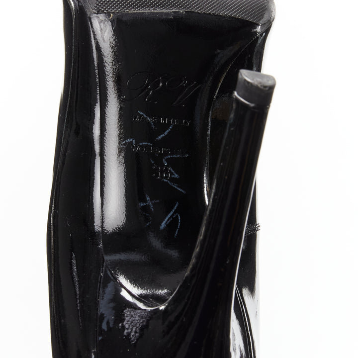 ROGER VIVIER Trompette black patent leather buckle curved heel pumps EU38