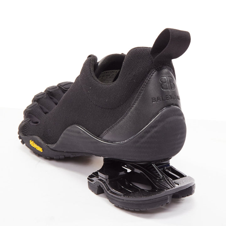 BALENCIAGA Vibram Toe black technical 5-toe suspension heel sneakers EU37