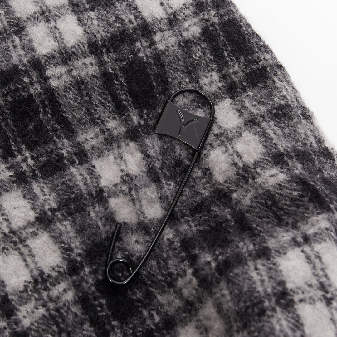 Y'S YOHJI YAMAMOTO grey 100% wool checkered black Y safety pin fringe scarf