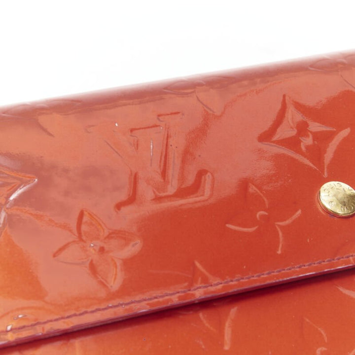 LOUIS VUITTON Vernis red patent LV logo emboss flap continental wallet