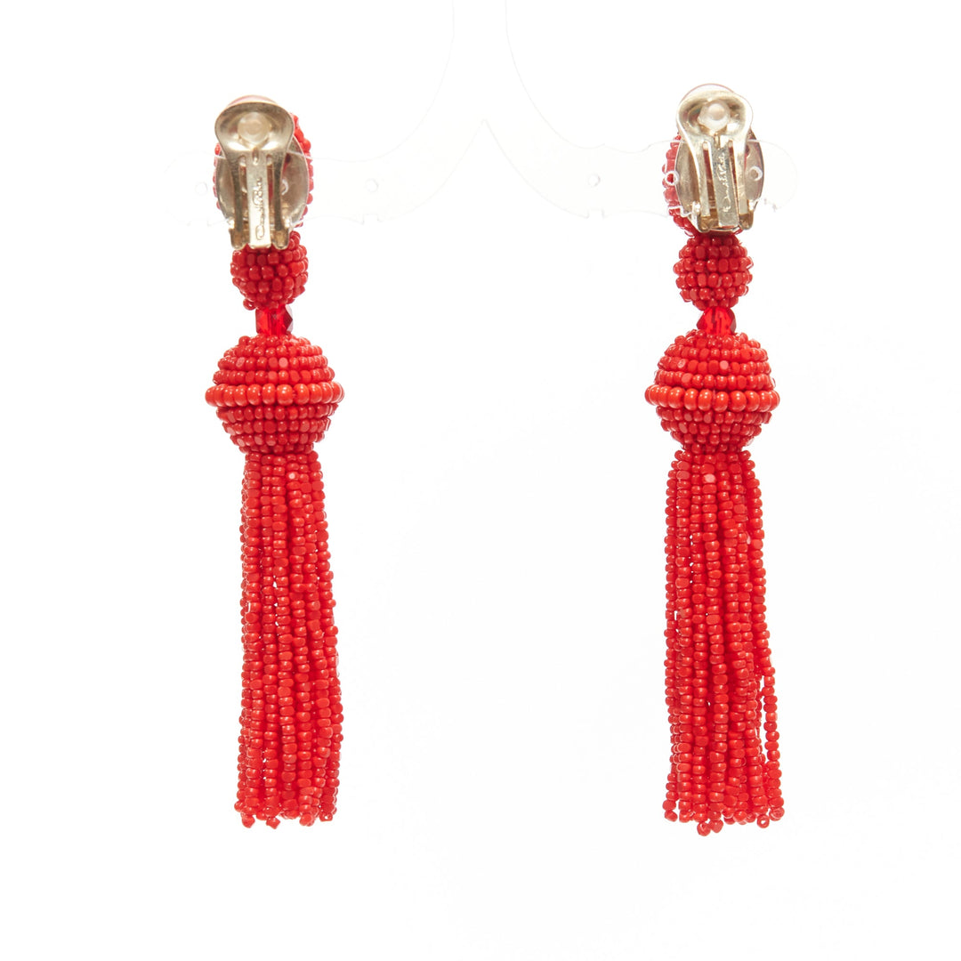 OSCAR DE LA RENTA red beaded tassel dangling chandelier clip on earrings pair
