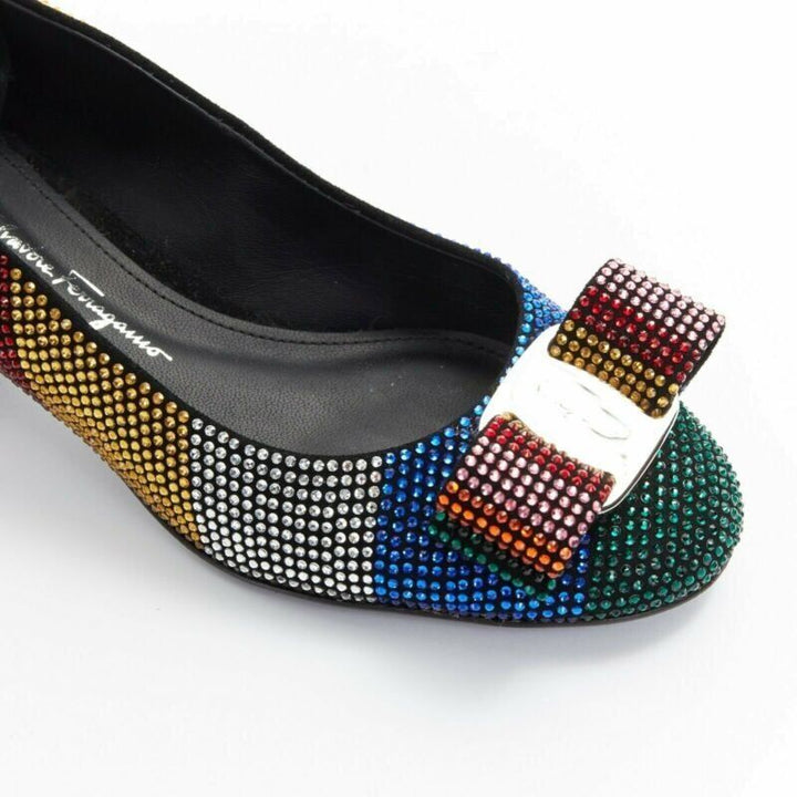 SALVATORE FERRAGAMO Vara rainbow crystal strass bow chunky kitten pump EU34
