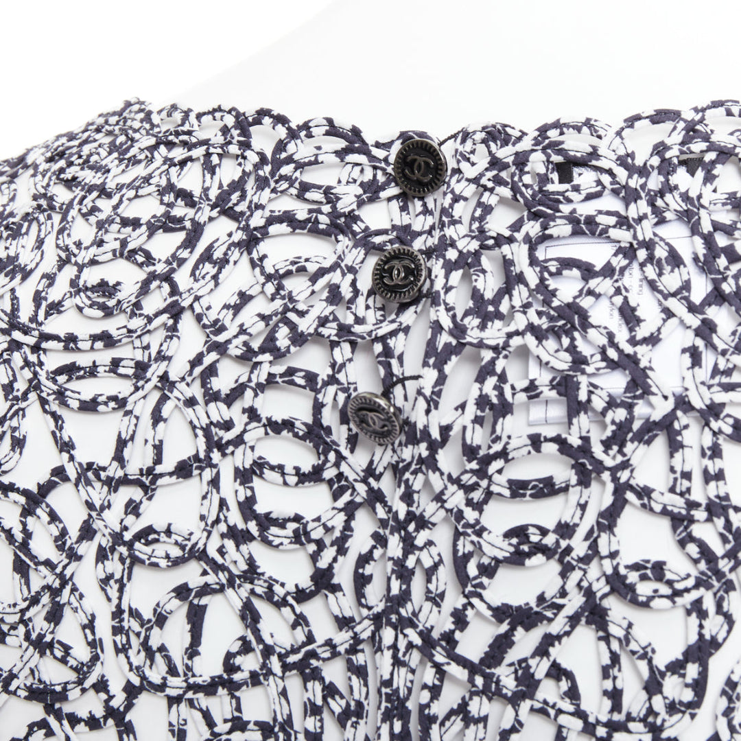 CHANEL 09P black white abstract print squiggle lattice sleeveless vest top FR40