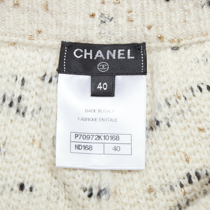 CHANEL 21A Runway cream cashmere wool tweed trim boucle knit shorts FR40 L