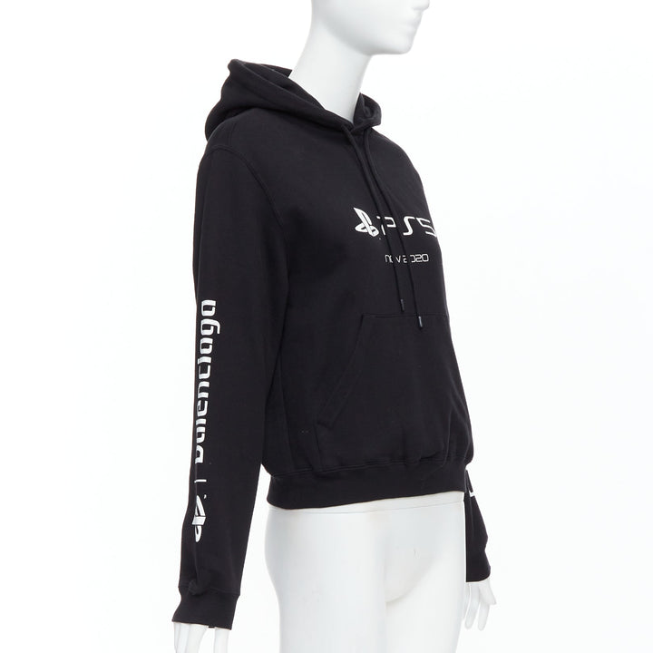 BALENCIAGA Demna 2021 black cotton PS5 logo fitted cropped hoodie M