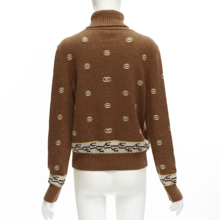 CHANEL 95% cashmere brown yellow CC logo intarsia turtleneck sweater FR42 XL