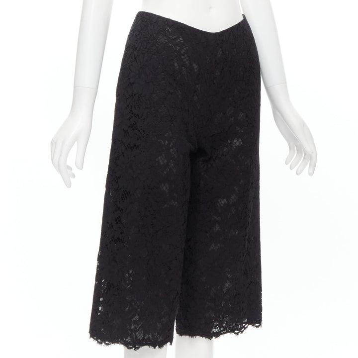 VALENTINO black floral lace knee length culotte shorts IT38 XS