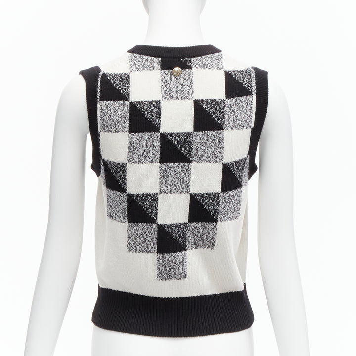 CHANEL 100% cashmere black white graphic check CC logo sweater vest FR36 S