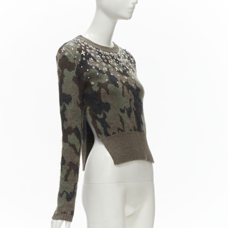 GIAMBATTISTA VALLI 2021 green camo crystal embellished cropped sweater IT38 XS