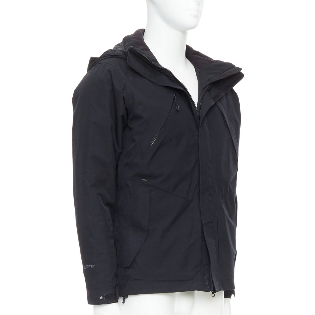 GOLDWIN black goretex padded logo zip pockets ski jacket M