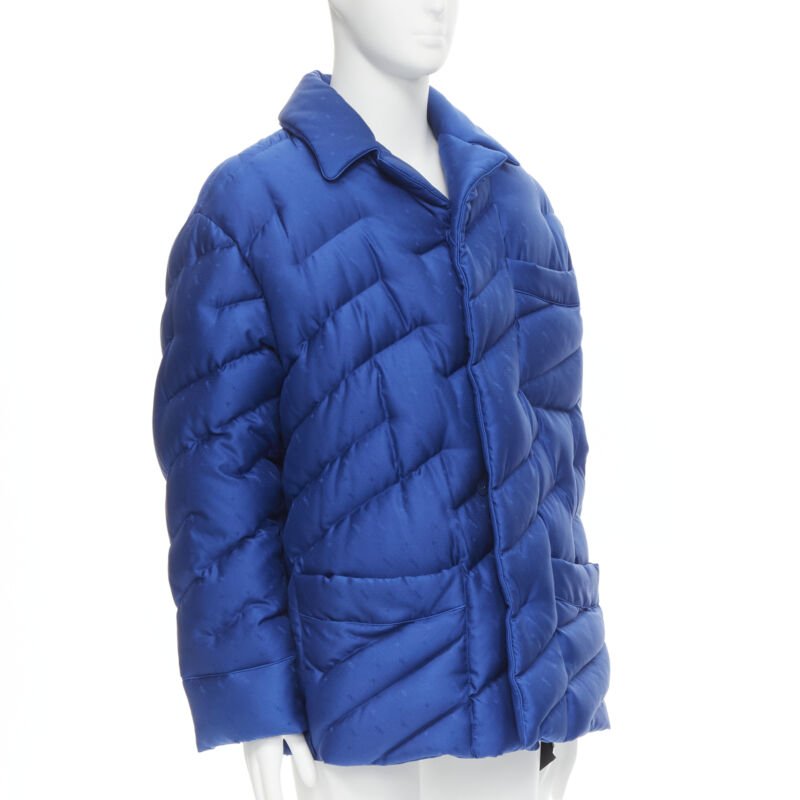 Runway FENDI 2021 Runway 100% silk blue logo goose down puffer jacket IT48 M