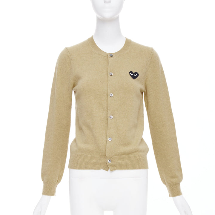 COMME DES GARCONS PLAY 2008 Blackwappen beige wool black heart cardigan S