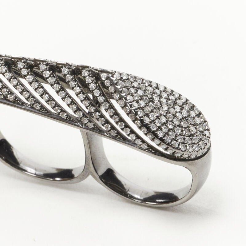 AS29 Spine 18k white gold 1.1 carat white diamond 3 finger ring