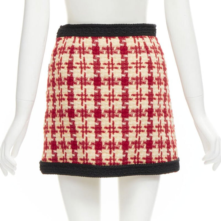 GUCCI red beige checkered tweed gold tone GG button mini skirt IT36 XXS