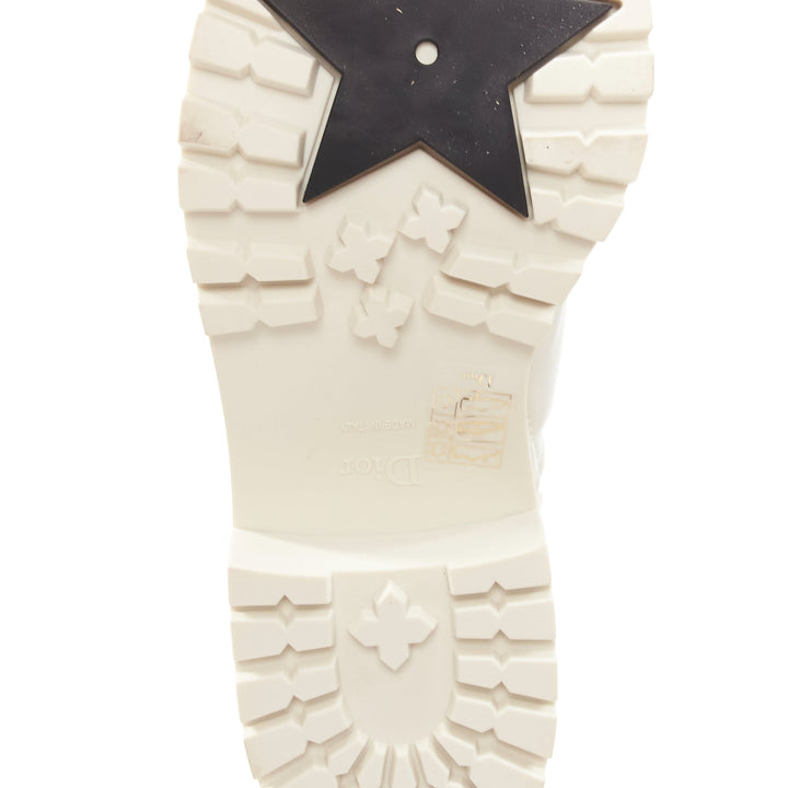 CHRISTIAN DIOR 2023 D-Leader white Cannage quilted leather ankle boots EU38