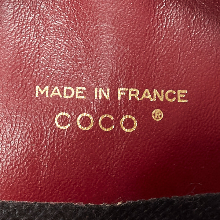 TIGER IN THE RAIN CHANEL Vintage I Love You applique round crossbody chain bag