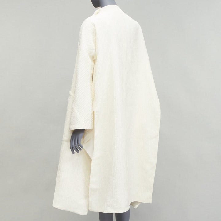 MATICEVSKI 2021 Prestige cream 3D collar pocketed side slit coat AUS10 S