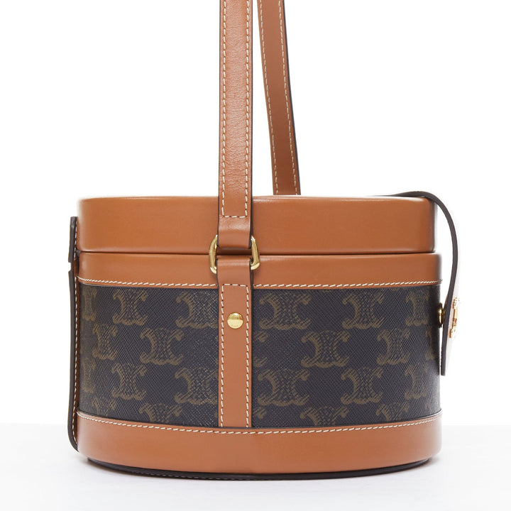 CELINE 2021 Tambour brown Triomphe crossbody circe bag Blackpink Lisa