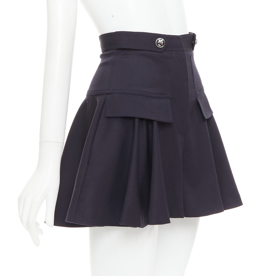 ALEXANDER MCQUEEN 2018 Cargo navy wool silk lined button side skorts IT36 XXS