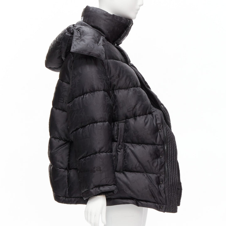 BALENCIAGA 2019 black logo jacquard Swing hooded quilted puffer coat FR36 S