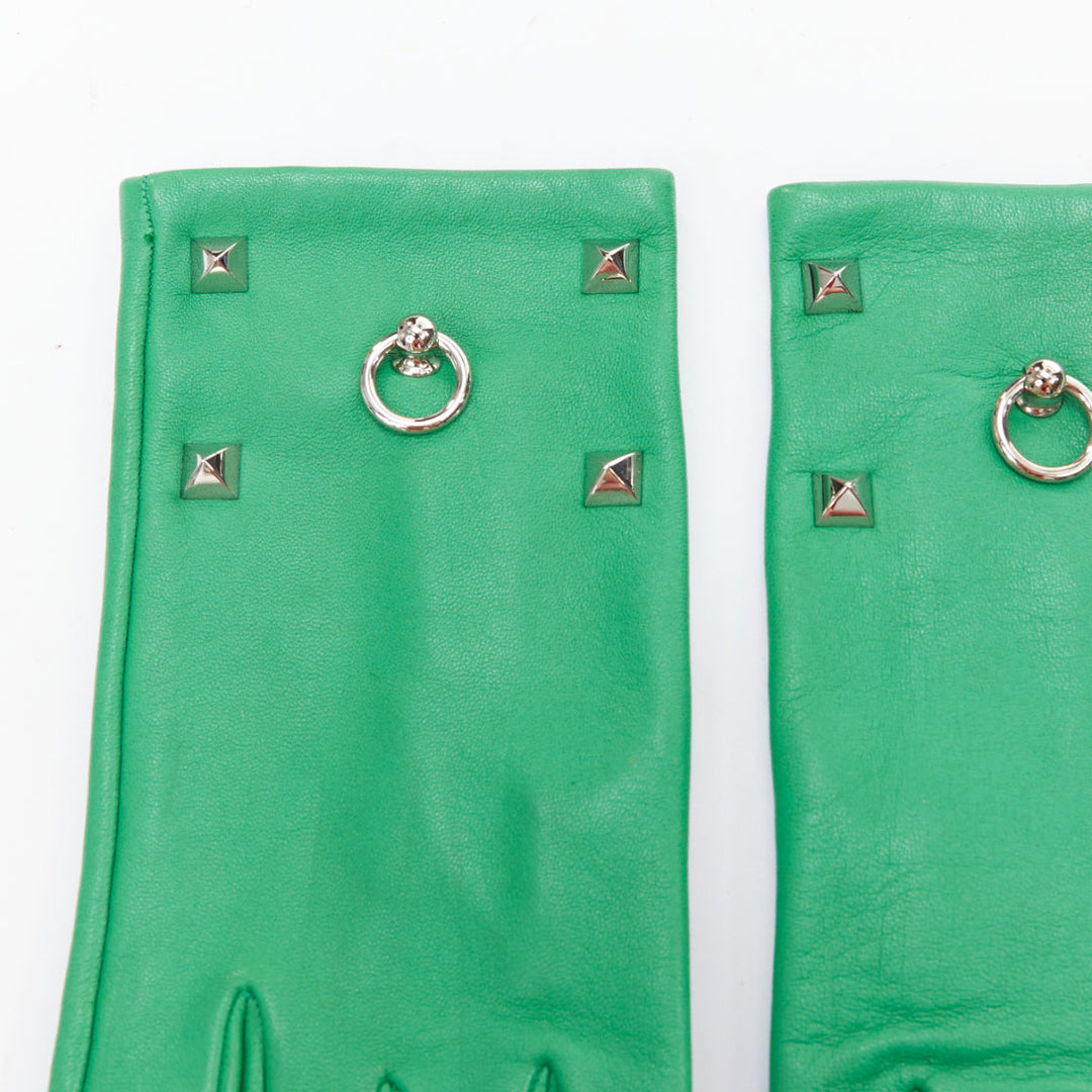 HERMES kelly green leather silver Medor stud ring silk lined gloves Sz6.5