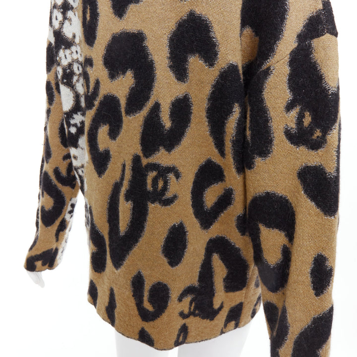 CHANEL A23 Runway brown black CC logo cashmere mohair cardigan FR40 L