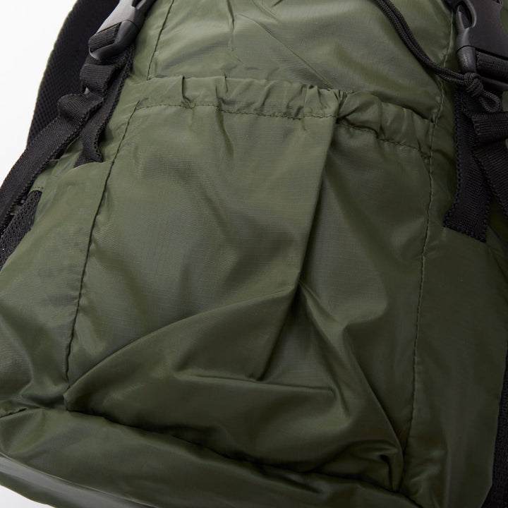 ZUCCA green nylon black plastic buckles strapped cargo flap backpack