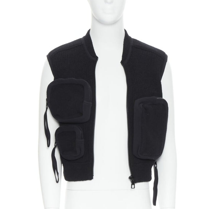 Runway LOUS VUITTON Virgil Abloh Multi 3D Pocket utility pocket ribbed vest M