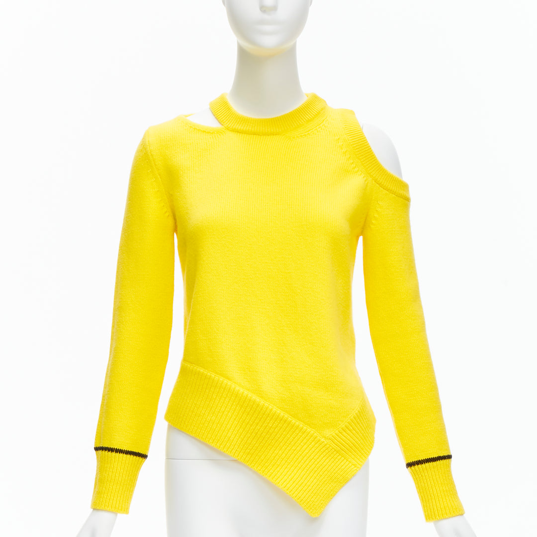 ALEXANDER MCQUEEN 2022 yellow wool blend asymmetric cold shoulder sweater S