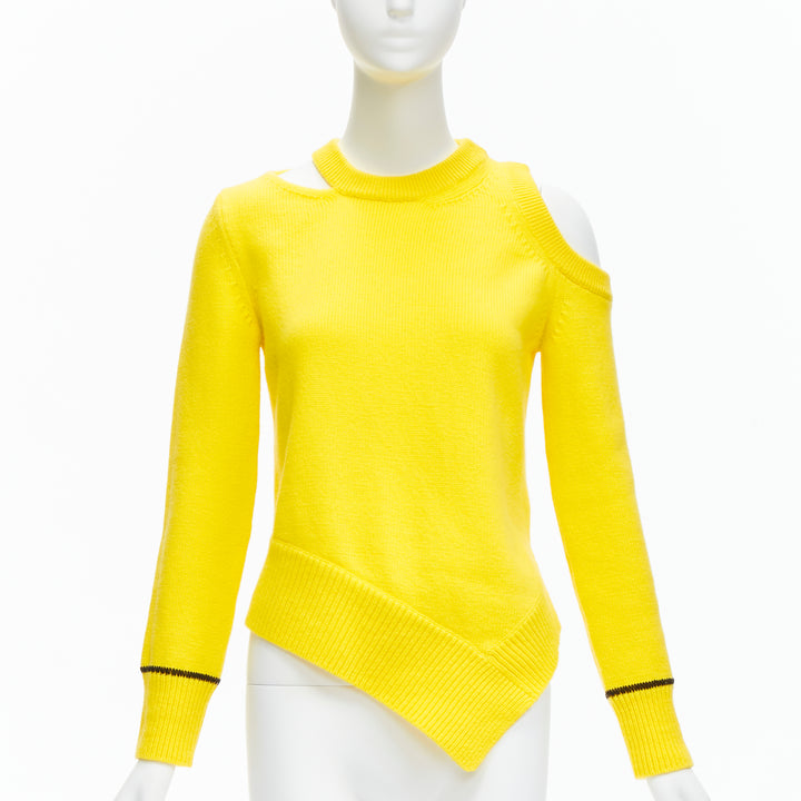 ALEXANDER MCQUEEN 2022 yellow wool blend asymmetric cold shoulder sweater S