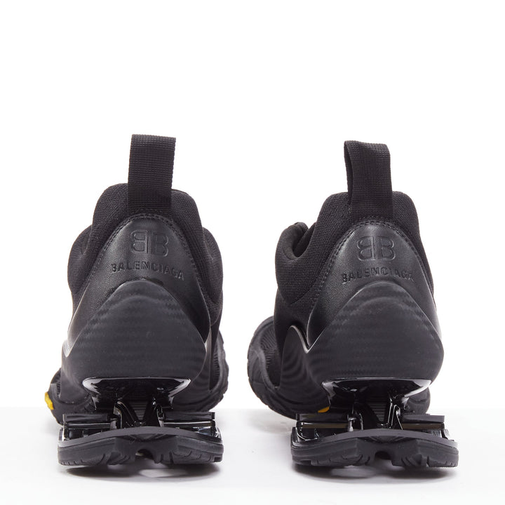 BALENCIAGA Vibram Toe black technical 5-toe suspension heel sneakers EU37