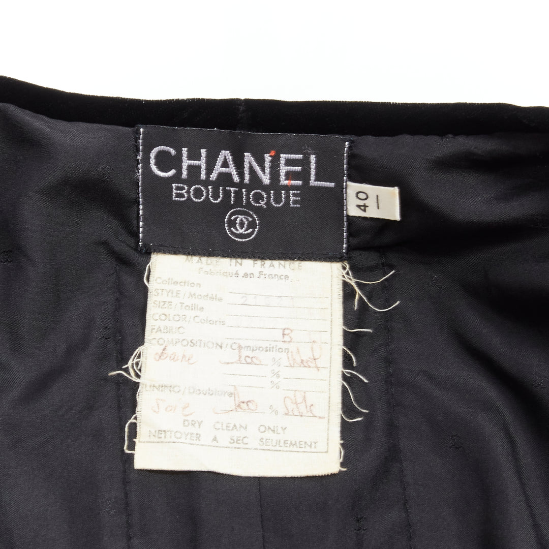 CHANEL Collection 23 1989 Vintage camellia button velvet black tweed jacket FR40