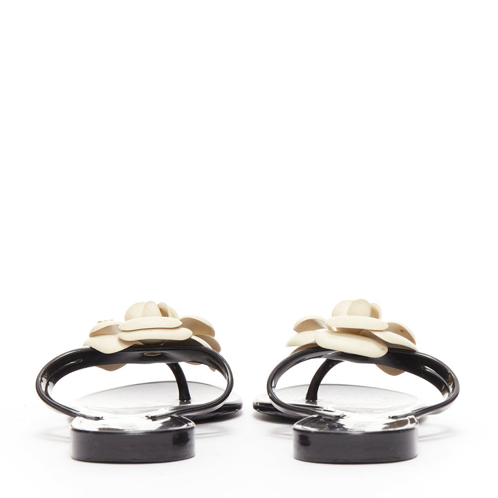 CHANEL cream rubber CC logo camellia black rubber thong slippers EU36