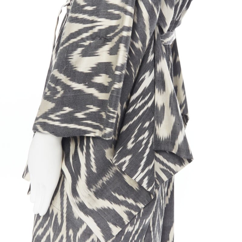 OSCAR DE LA RENTA SS19 Runway brown black leopard pink silk lined kimono L