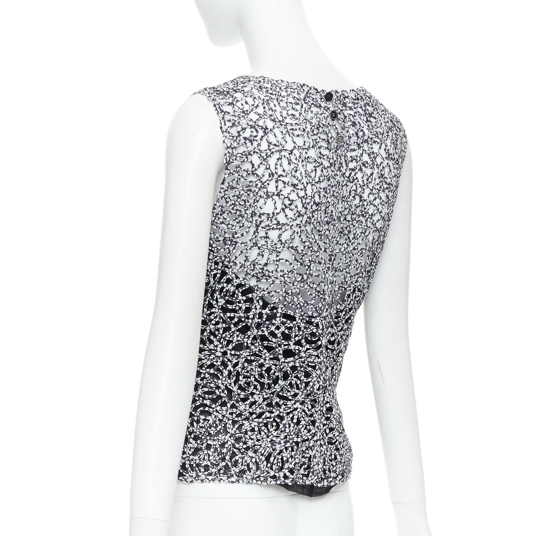 CHANEL 09P black white abstract print squiggle lattice sleeveless vest top FR40
