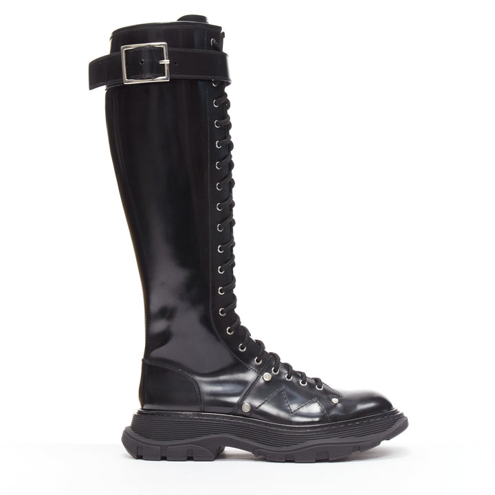 ALEXANDER MCQUEEN Tread black leather lace up combat knee high boot EU39