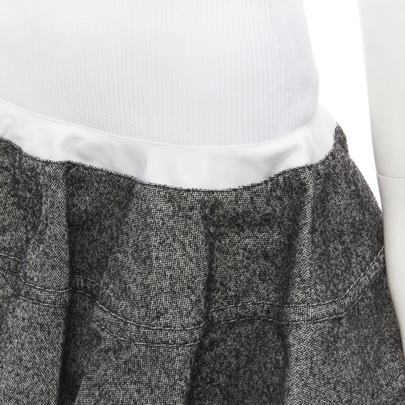 LOUIS VUITTON 2021 Runway white ribbed grey wool dropped bubble skirt FR34 XS