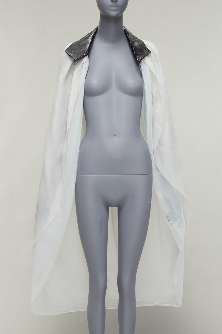 MATICEVSKI 2019 Focus white 100% silk patent collar high low cape AU8 M